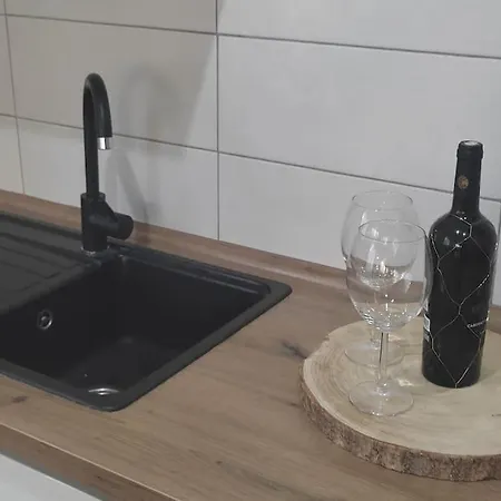 Lucija Apartment *